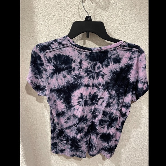 Large t shirt - Picture 2 of 3